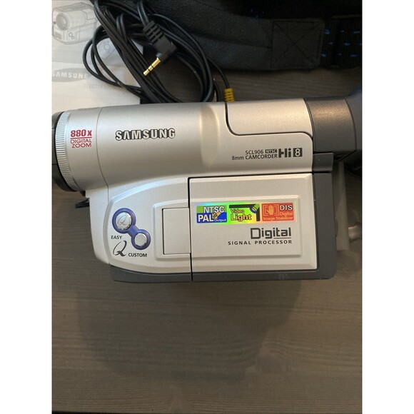 Samsung SCL906 Hi8 Video Camera Camcorder Digital 22x Zoom Case-OEM parts-remote - Picture 2 of 6
